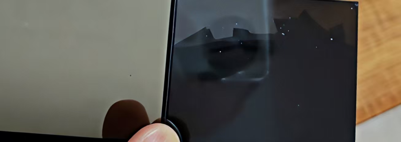 Различия в пропускаемости между стеклом TN и IPS LCD